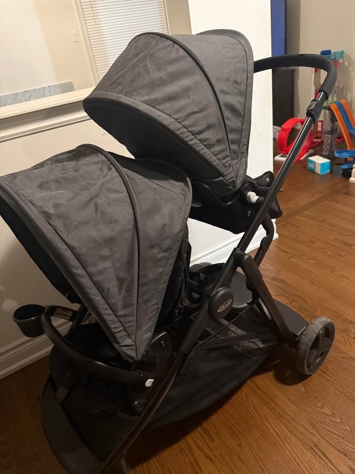 Graco Double Stroller – Excellent Condition – Perfect for Twins! - photo 3