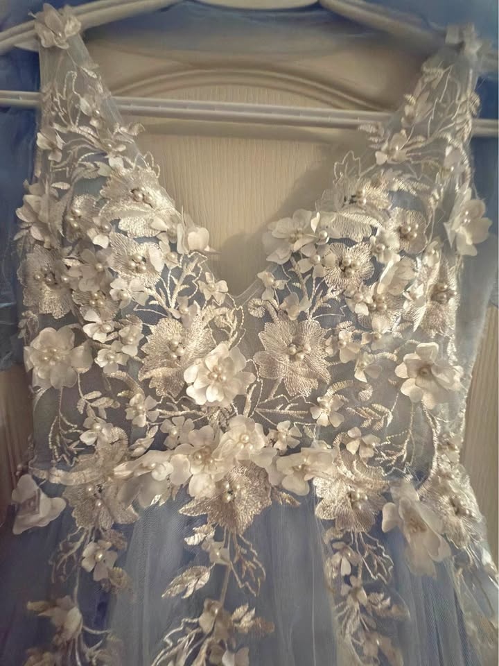Elegant Light Blue Formal Dress