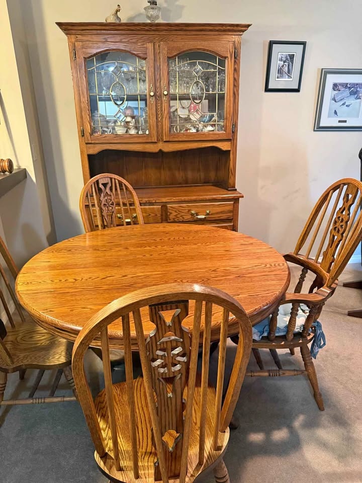 Oak Dining Room Set