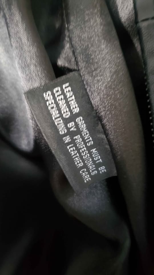 Vintage Women's Black Leather Limited Jacket - Size Large - photo 4