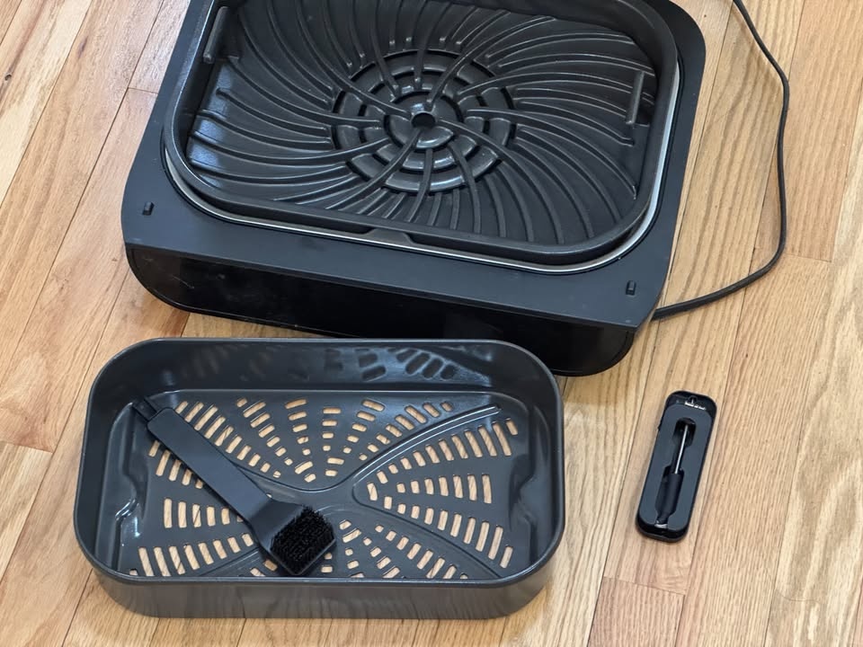 Like-New Ninja Foodi Smart XL Grill (All Accessories Included) - photo 2
