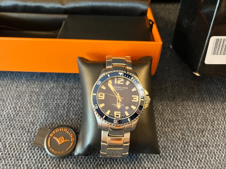 Stuhrling Original Men's Aquadiver Watch