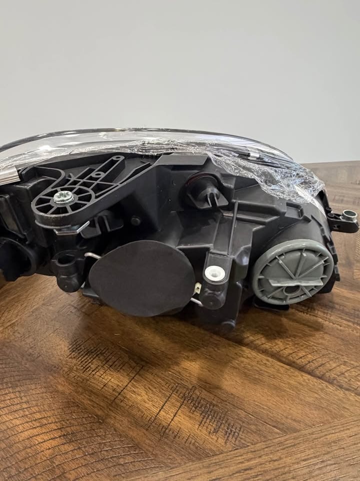2PC HEADLIGHT SET - MERCEDES BENZ C230-C350 - photo 4