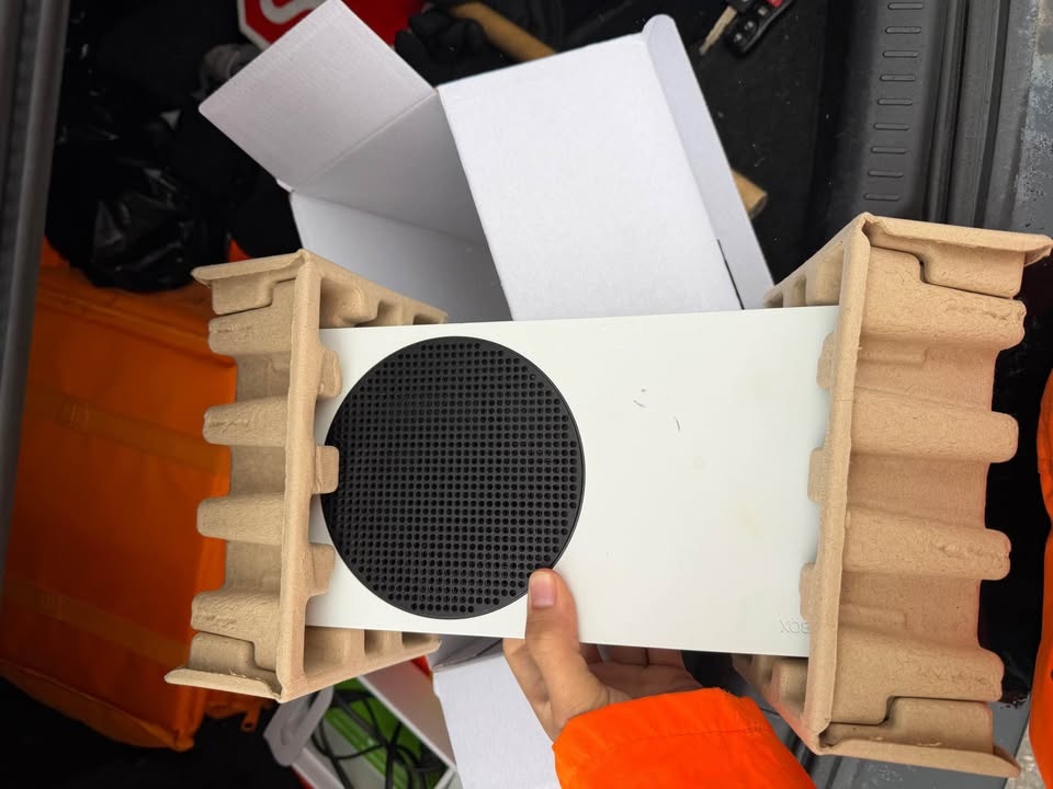 Xbox Series S for Sale - Read Description! - photo 3