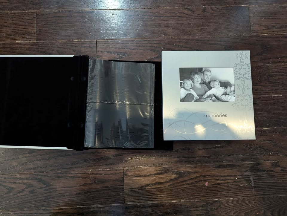 Photo album with matching picture frame. 4x6 pictures. - photo 2