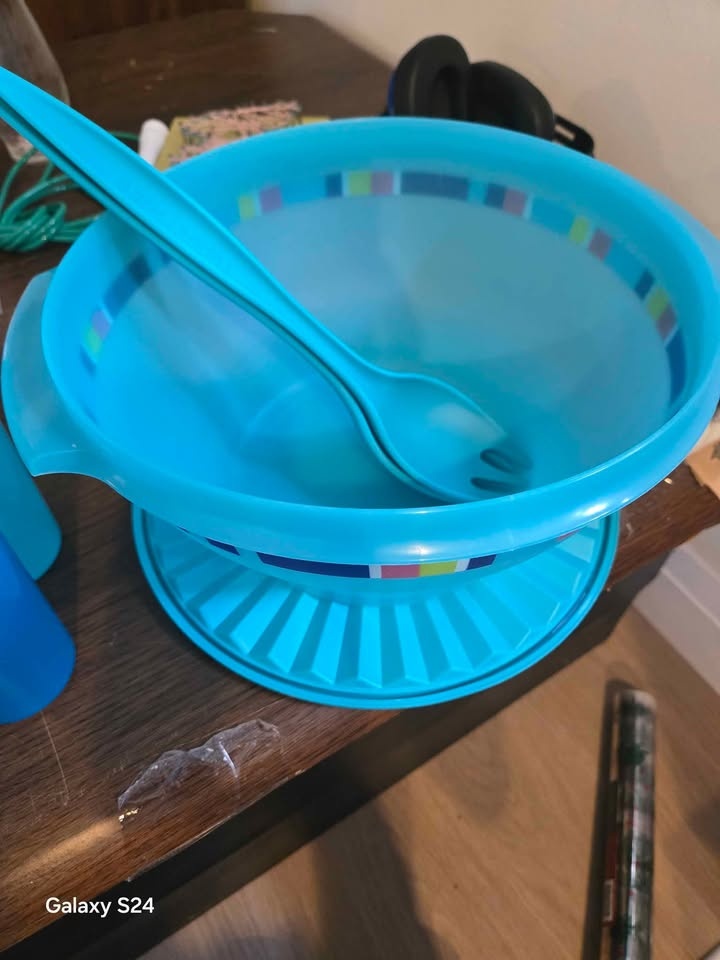 Tupperware basket - photo 4