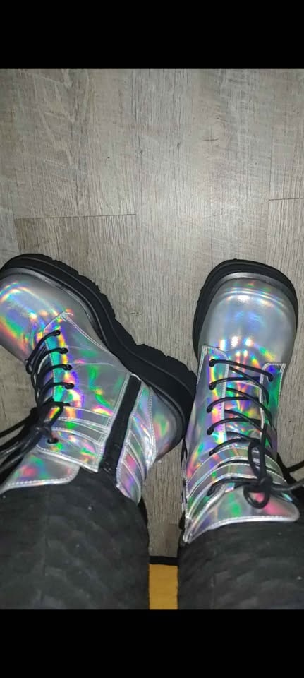 Demonia Shaker-52 Boots Holographic Size 10 - photo 5