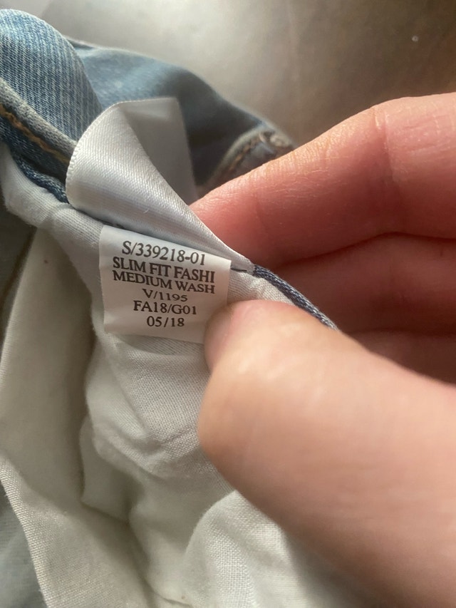 Old Navy Slim Fit Jeans - Medium Wash - photo 3