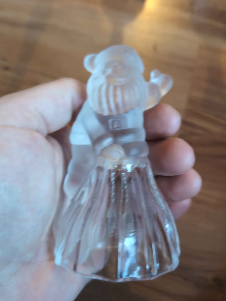 Vintage Glass Bell Collection – 8 Decorative Bells - photo 4
