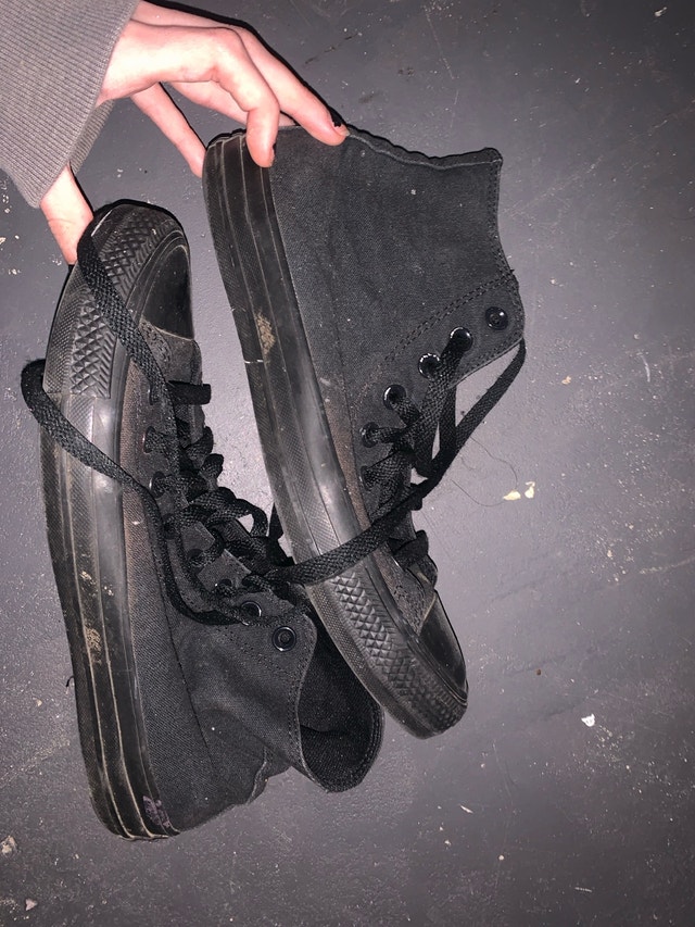 Converse High Tops Size Men's 6.5 Women's 8.5 - photo 2