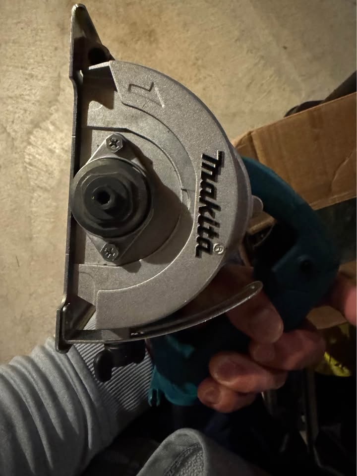 New Makita Skill Saw - photo 2