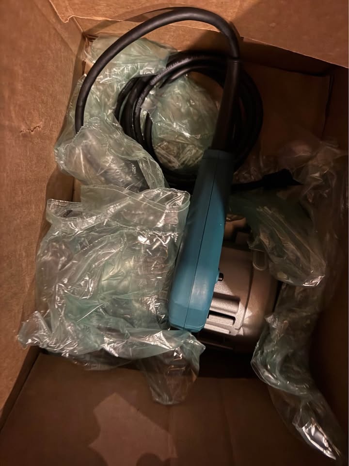 New Makita Skill Saw - photo 3