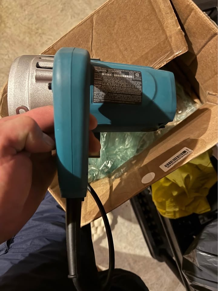 New Makita Skill Saw - photo 5