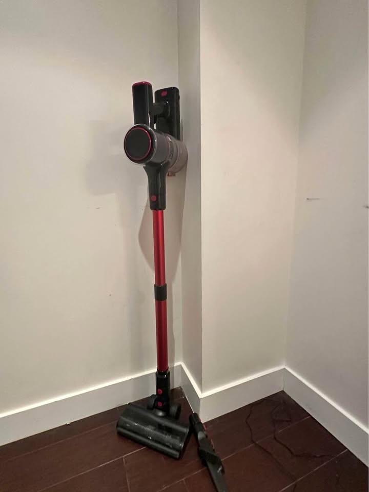 Vacuum - photo 3