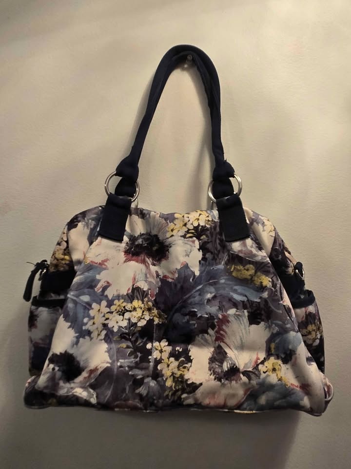 CATWALK FLORAL FASHION BAG $75 - photo 5