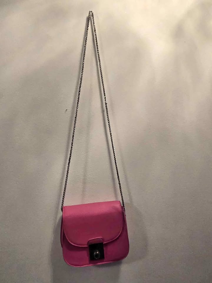 PINK CROSS BODY BAG $35