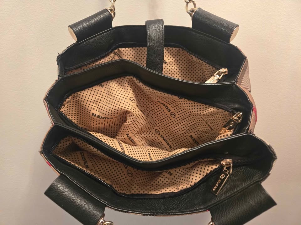 GUESS Plaid Bag - 3 Compartments - photo 2