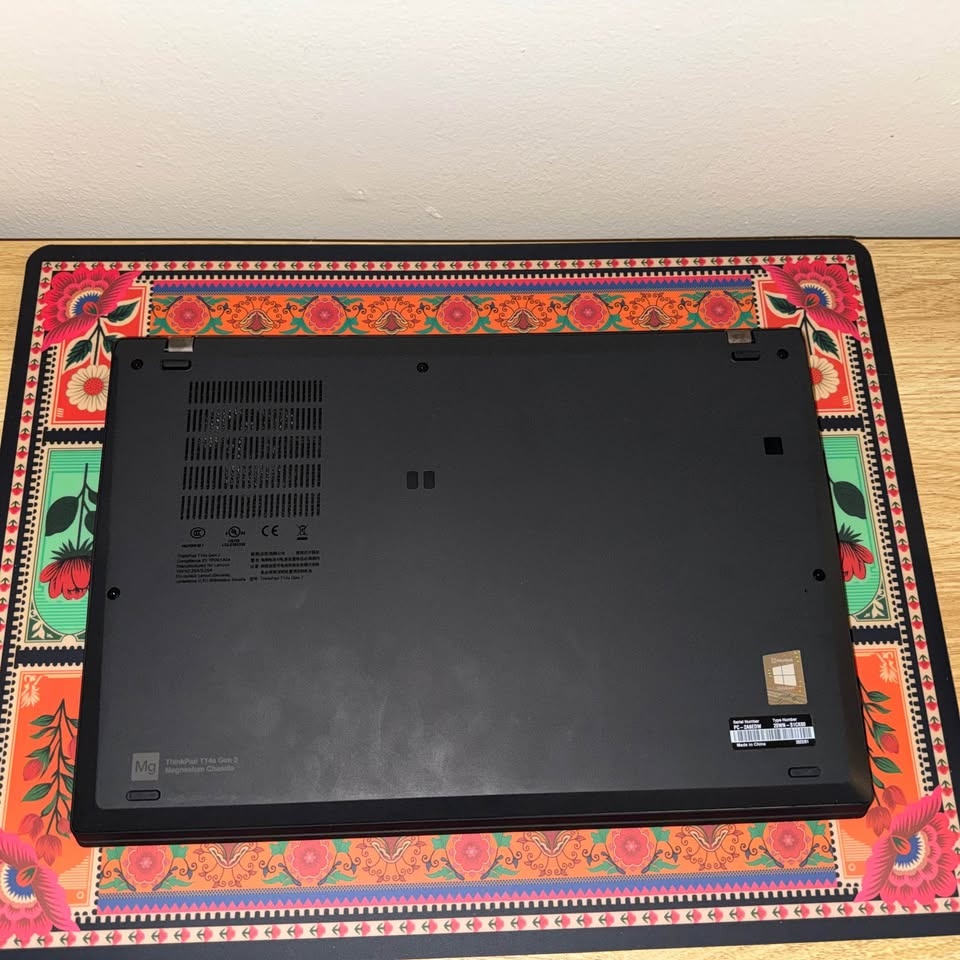 Lenovo T14s - i7 11th Gen - 16/256 GB - Magnesium Chassis - photo 4