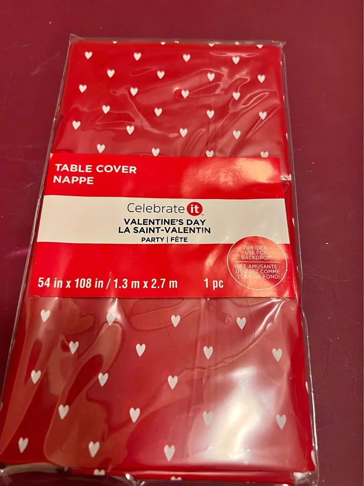 Valentine’s Day Table Cloth