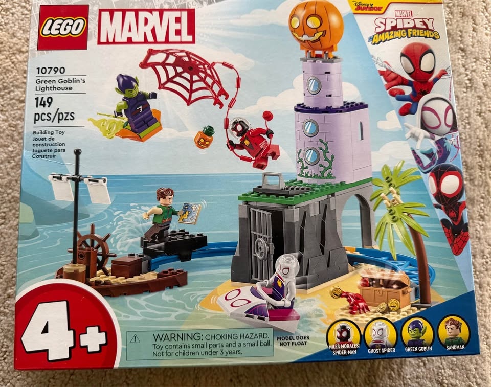 LEGO 10790 Spider-Man Team Spidey at Green Goblin's Lighthouse - photo 2