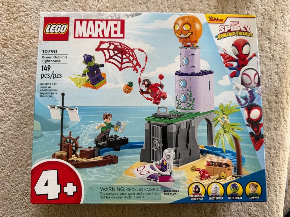LEGO 10790 Spider-Man Team Spidey at Green Goblin's Lighthouse - photo 3