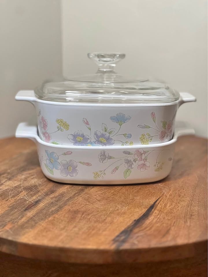 CorningWare Pastel Bouquet Casserole Dishes w/ Pyrex Lid