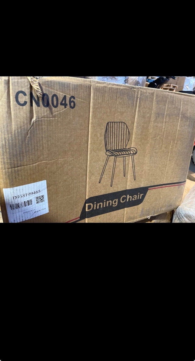 Modern Minimalist Upholstered Accent Chair - Brand New - photo 5