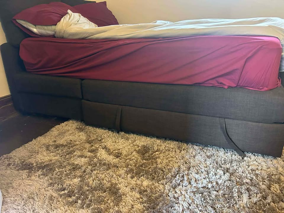 Ottoman Double Bed Smoke Free Pet Free - photo 3