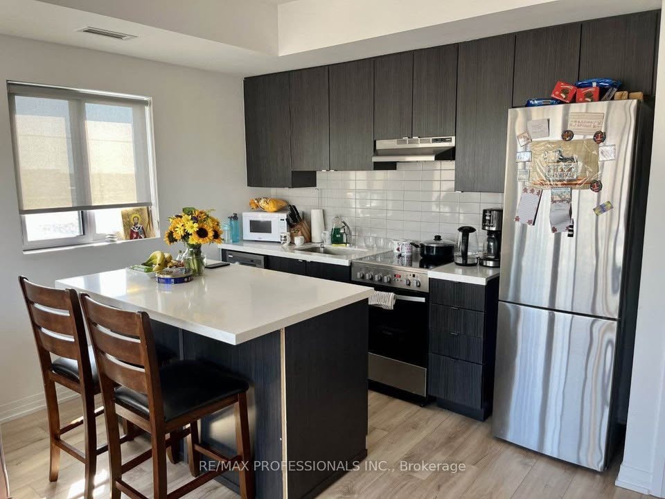 2 Beds 2 Baths - Apartment - photo 2