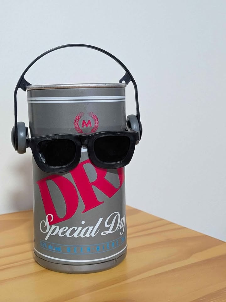 Molson Dry Dancing Beer Can