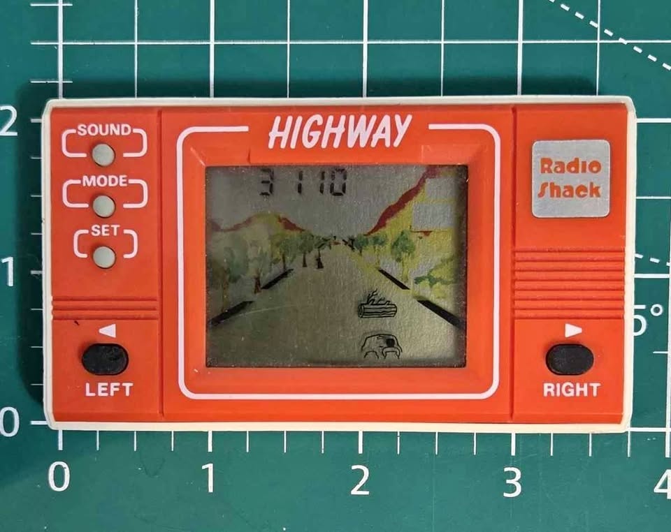 Vintage Radio Shack HIGHWAY LCD Mini Handheld Game - 80's