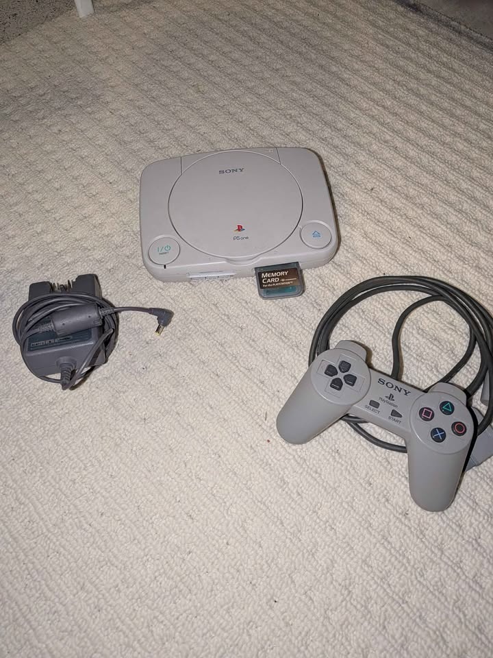 Playstation 1 Mini - photo 2