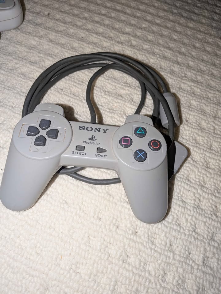 Playstation 1 Mini - photo 3