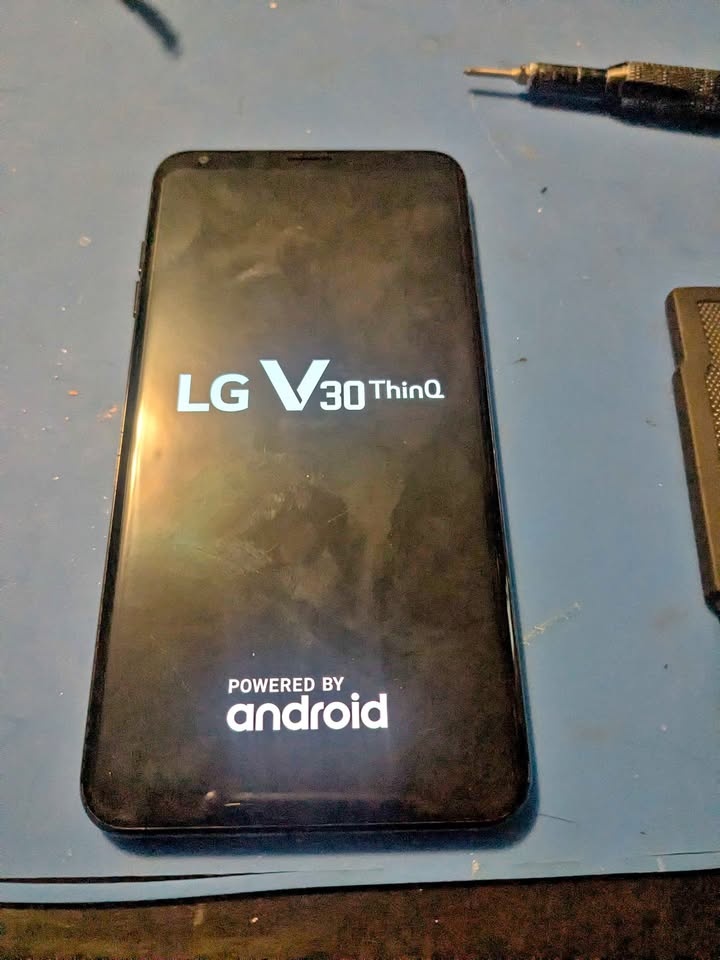 64gb Unlocked LG V30