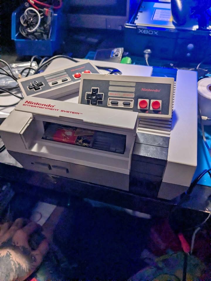 NES with 2 Controllers