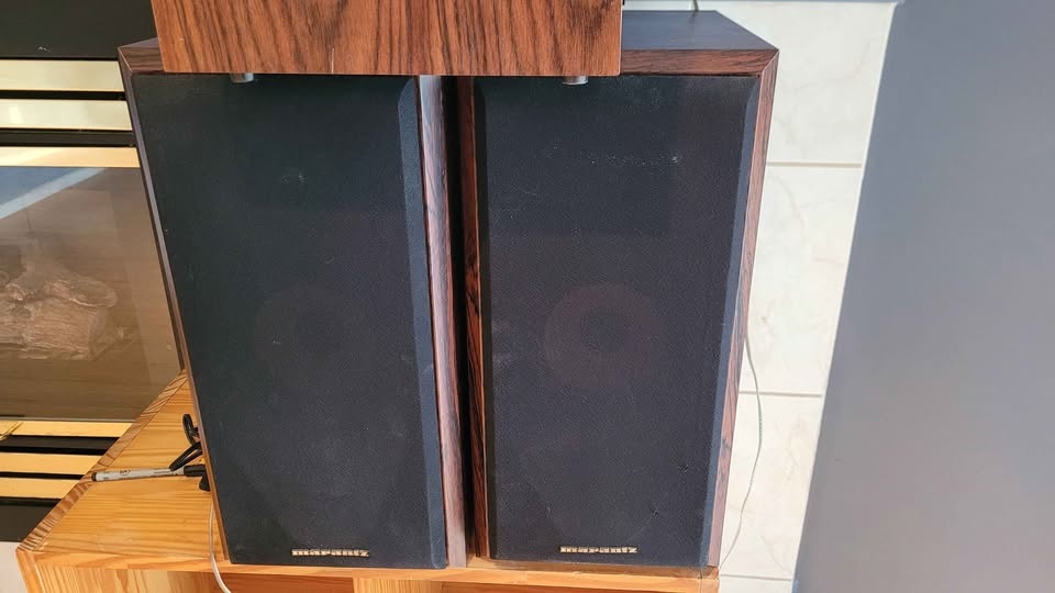 Vintage Hi-Fi Set – Luxman L-309 Amplifier + Marantz Speakers - photo 2