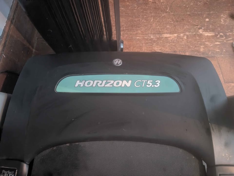 Horizon CT5.3 Treadmill - photo 2