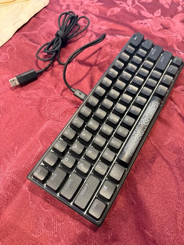 Corsair K65 RGB Mini Keyboard - photo 2