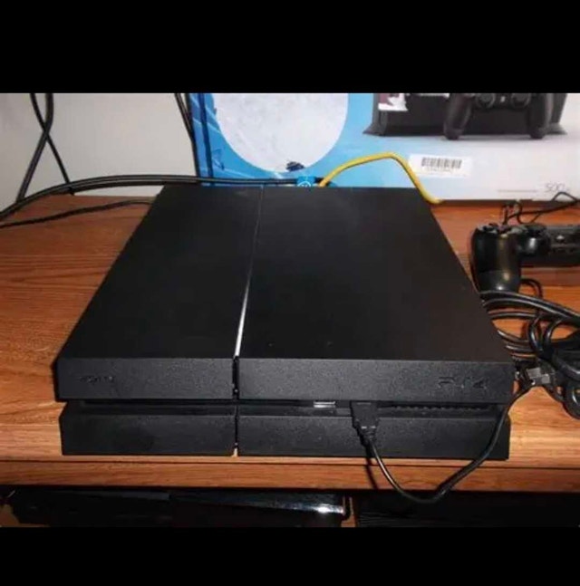 Modded Jailbroken PS4 w controller, + 1TB+500GB, Firmware 11