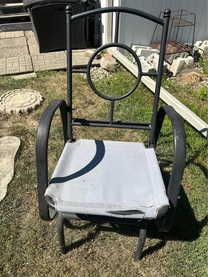 Patio furniture - photo 3