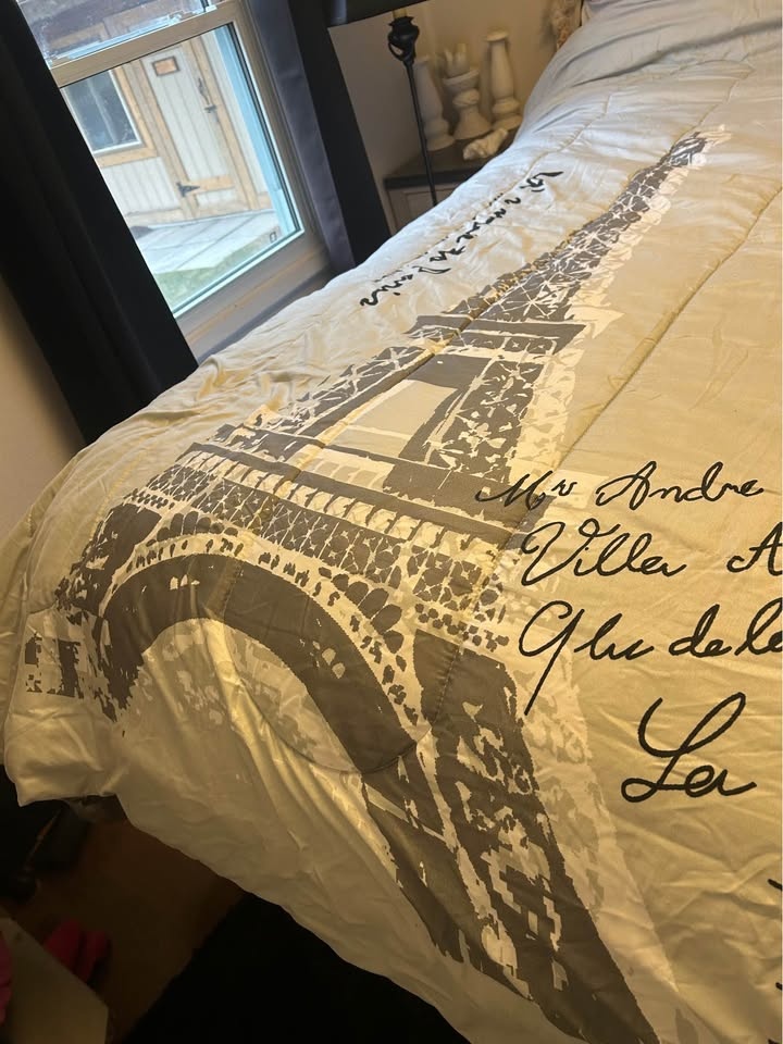 Queen Comforter Set - Paris Theme - photo 3