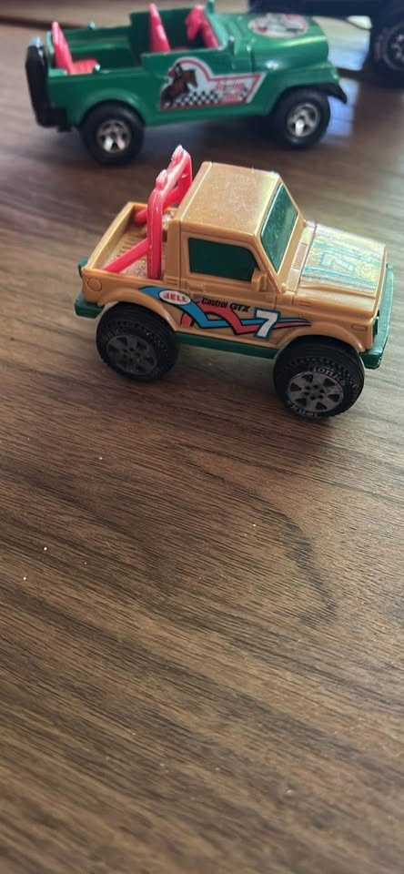 Trucks - photo 2