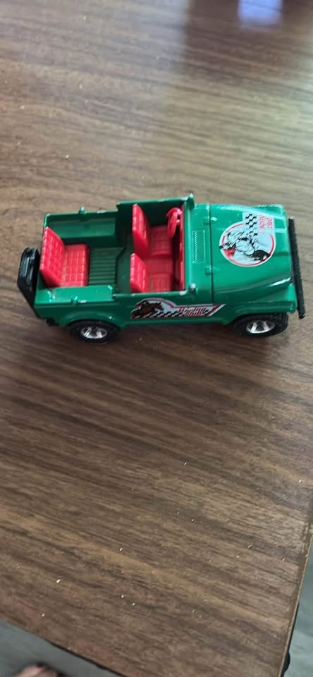 Trucks - photo 3