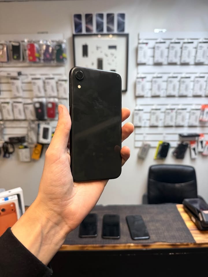 iPhone XR 64GB Unlocked 100% Battery - photo 5