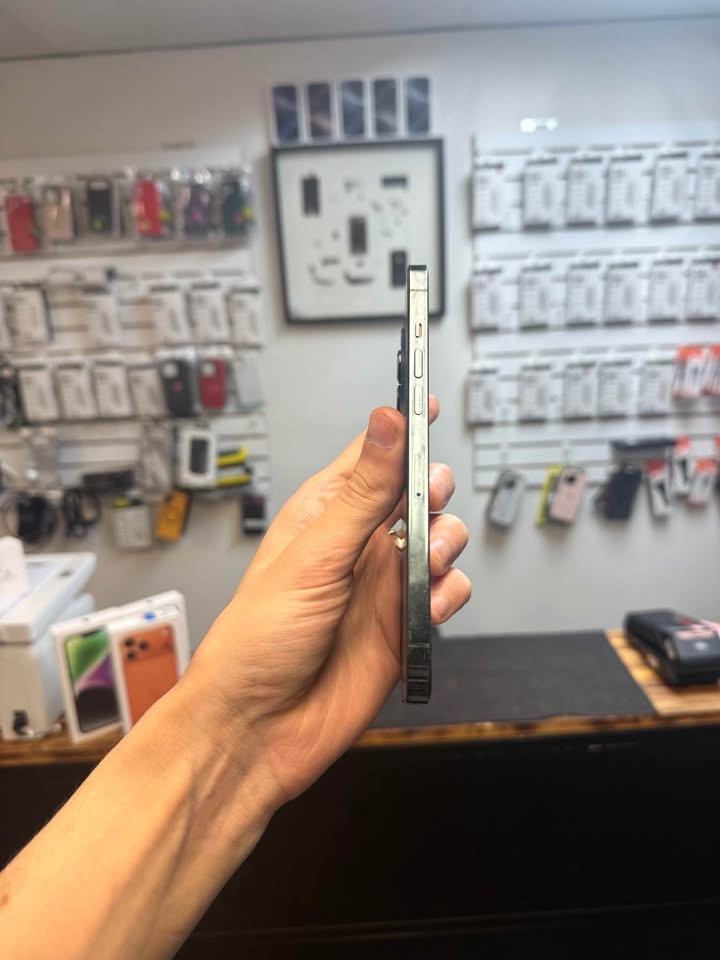 iPhone 12 Pro Max 128GB Unlocked - photo 3