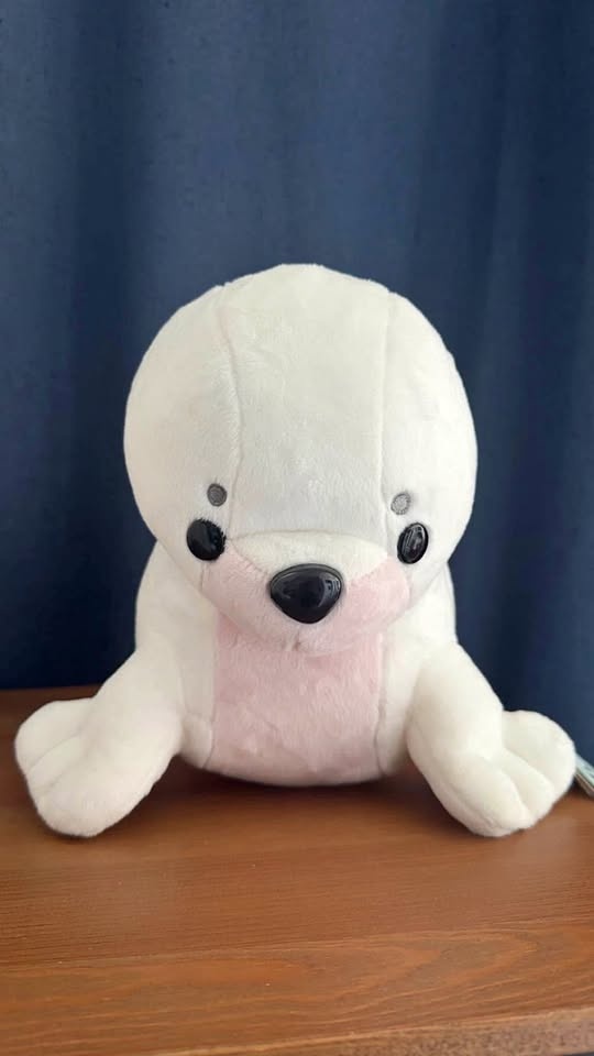 Brand new - Seal plushie