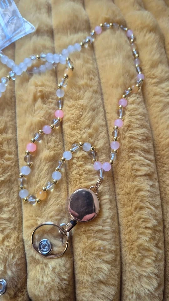Beaded Lanyard ID Badge Holder Retractable Reel - photo 2
