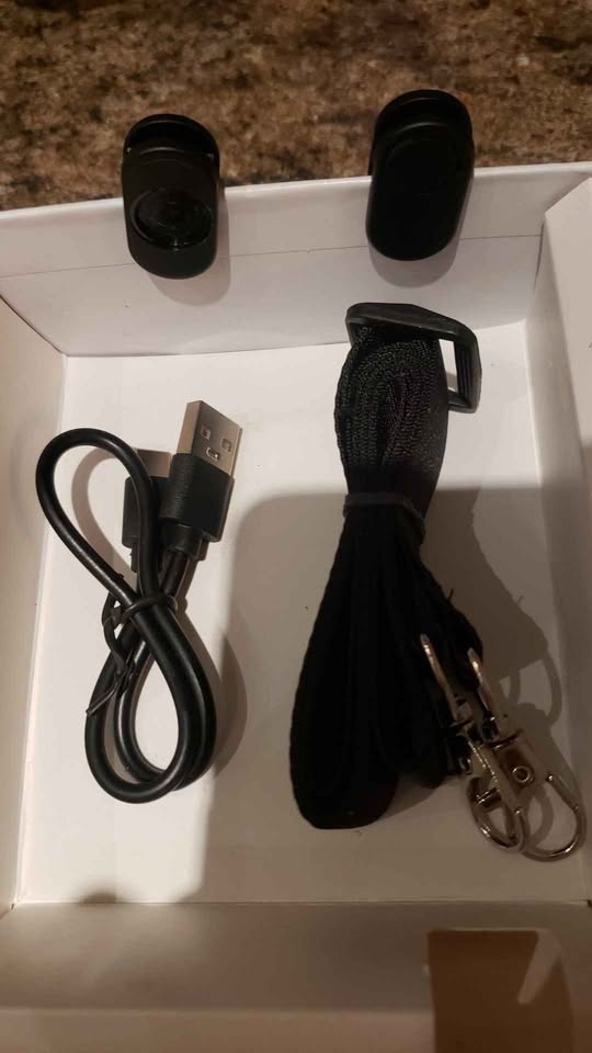 Wireless microphone and amplifier - photo 2