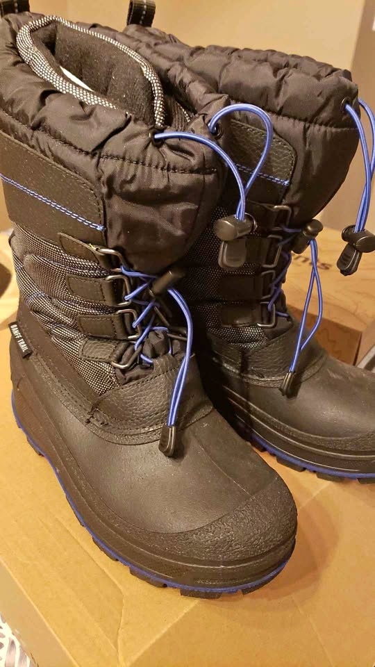 Kids Winter Boots Size 6