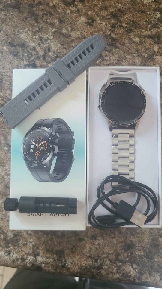 Smart watch with microphone for calls - photo 2